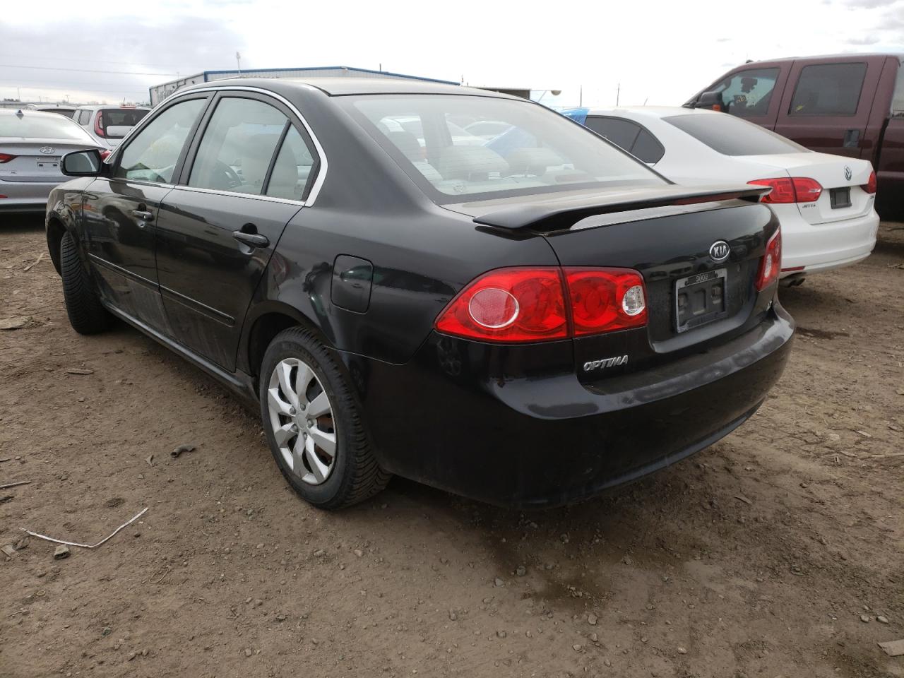 Photo 3 from auction – 2008 KIA OPTIMA LX with VIN KNAGE123985234209