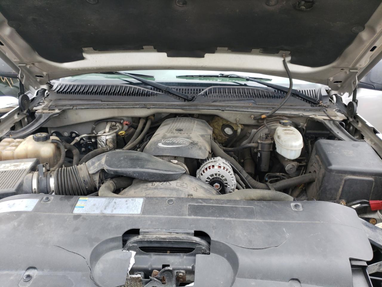 Photo 7 from auction – 2004 CHEVROLET SILVERADO with VIN 2GCEK19V041164346