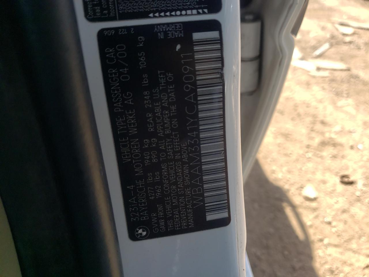 Photo 10 from auction – 2000 BMW 323 I with VIN WBAAM3341YCA90911