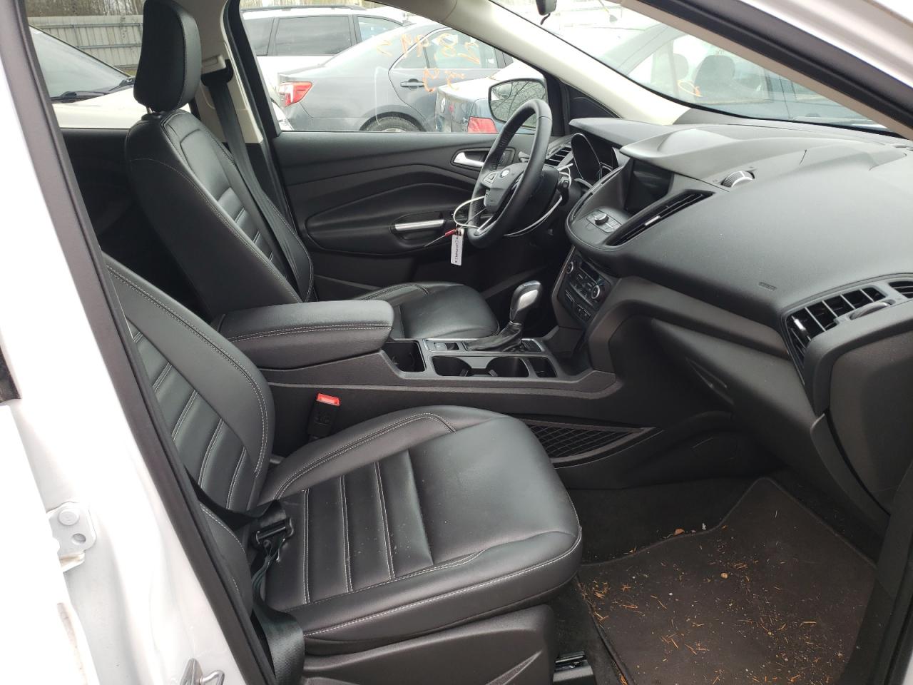 Photo 5 from auction – 2019 FORD ESCAPE SEL with VIN 1FMCU9HD9KUA56801