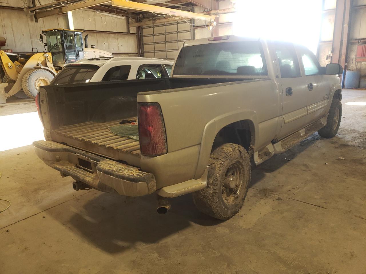 Photo 4 from auction – 2004 CHEVROLET SILVERADO with VIN 1GCHK23224F259632