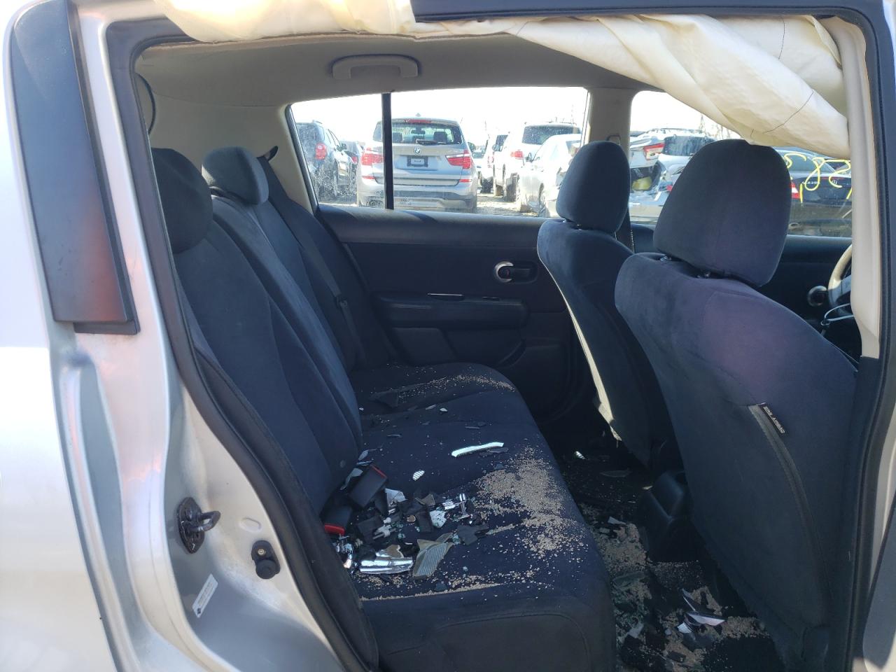 Photo 6 from auction – 2007 NISSAN VERSA S with VIN 3N1BC13E17L417592