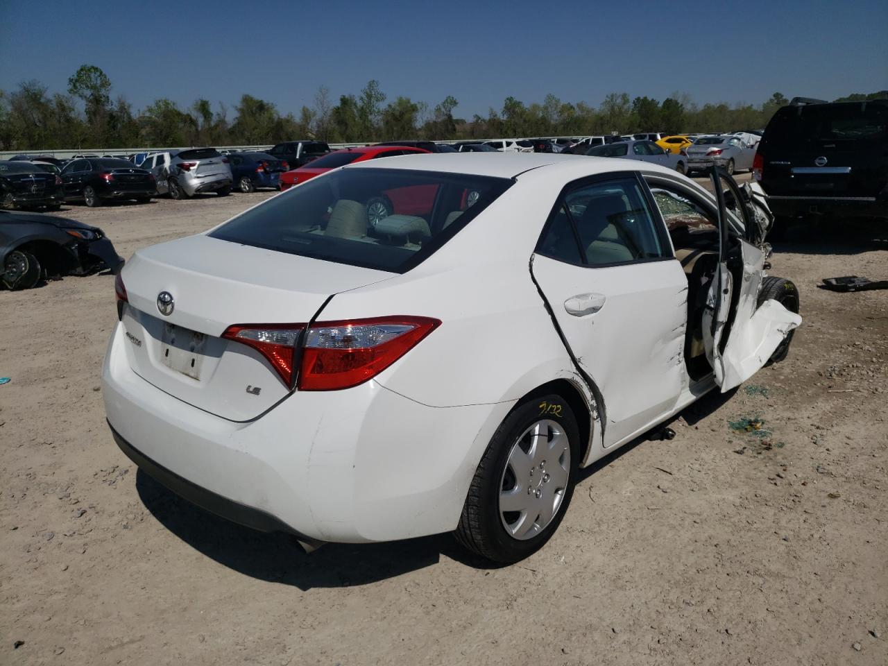 Photo 4 from auction – 2015 TOYOTA COROLLA L with VIN 5YFBURHE4FP348481