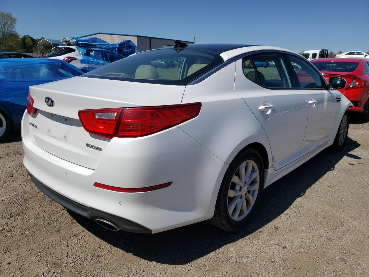 Photo 4 from auction – 2015 KIA OPTIMA EX with VIN 5XXGN4A76FG391228