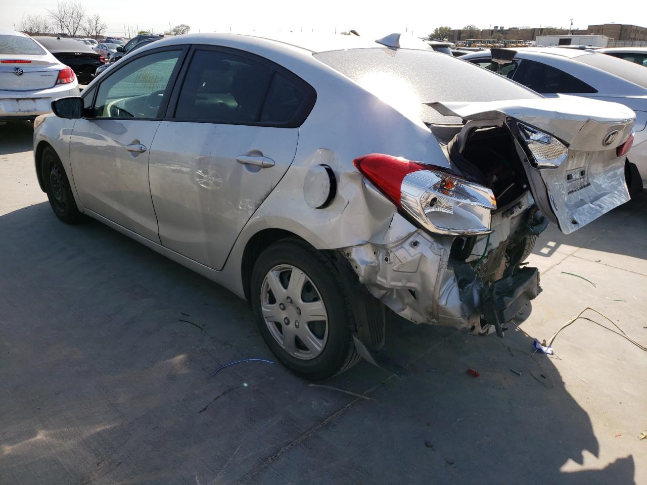 Photo 3 from auction – 2016 KIA FORTE LX with VIN KNAFK4A6XG5459044