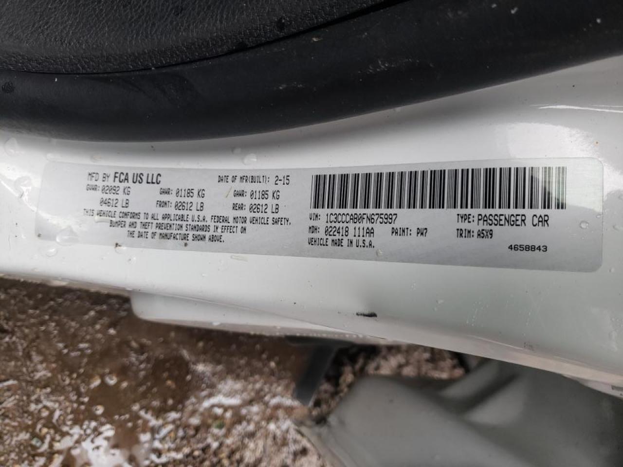 Photo 10 from auction – 2015 CHRYSLER 200 LIMITE with VIN 1C3CCCAB0FN675997