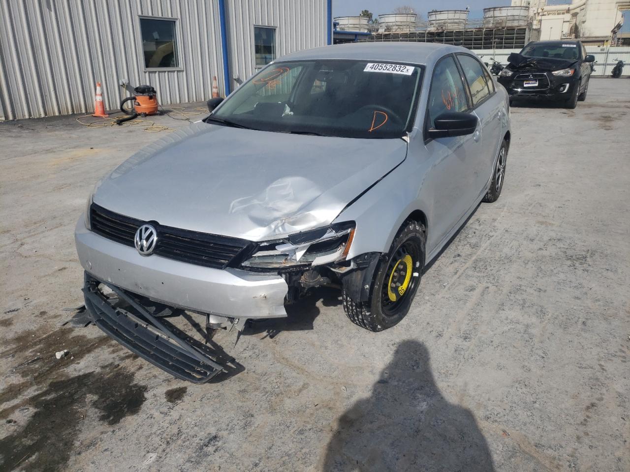 Photo 2 from auction – 2014 VOLKSWAGEN JETTA BASE with VIN 3VW2K7AJ0EM208934