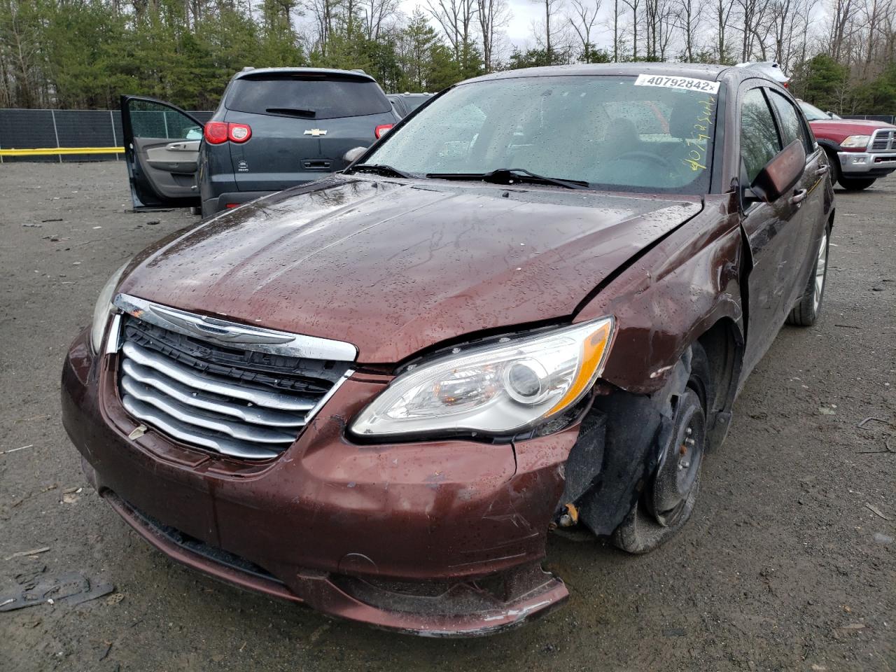 Photo 2 from auction – 2013 CHRYSLER 200 TOURIN with VIN 1C3CCBBB0DN596139