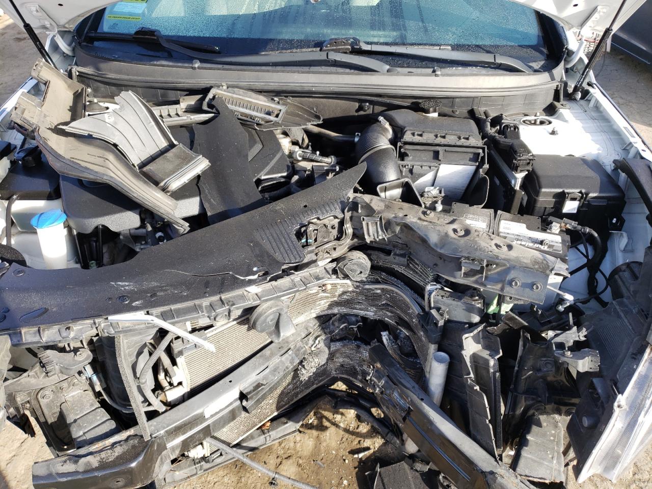 Photo 7 from auction – 2016 HYUNDAI SONATA SE with VIN 5NPE24AF6GH266601