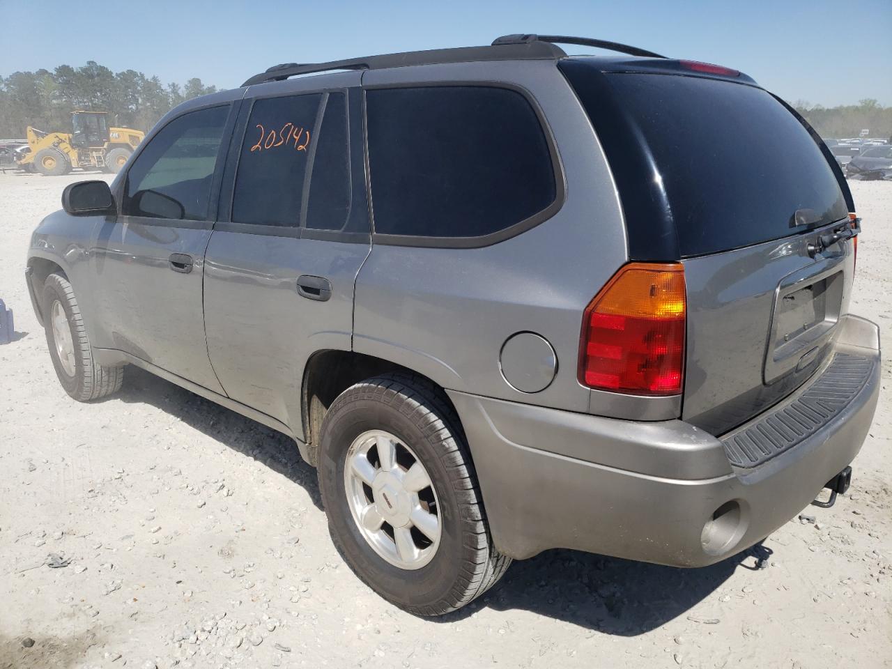 Photo 3 from auction – 2006 GMC ENVOY with VIN 1GKDT13S762123775