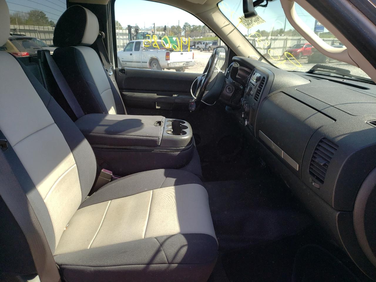 Photo 5 from auction – 2008 CHEVROLET SILVERADO with VIN 1GCEK14J98Z155596