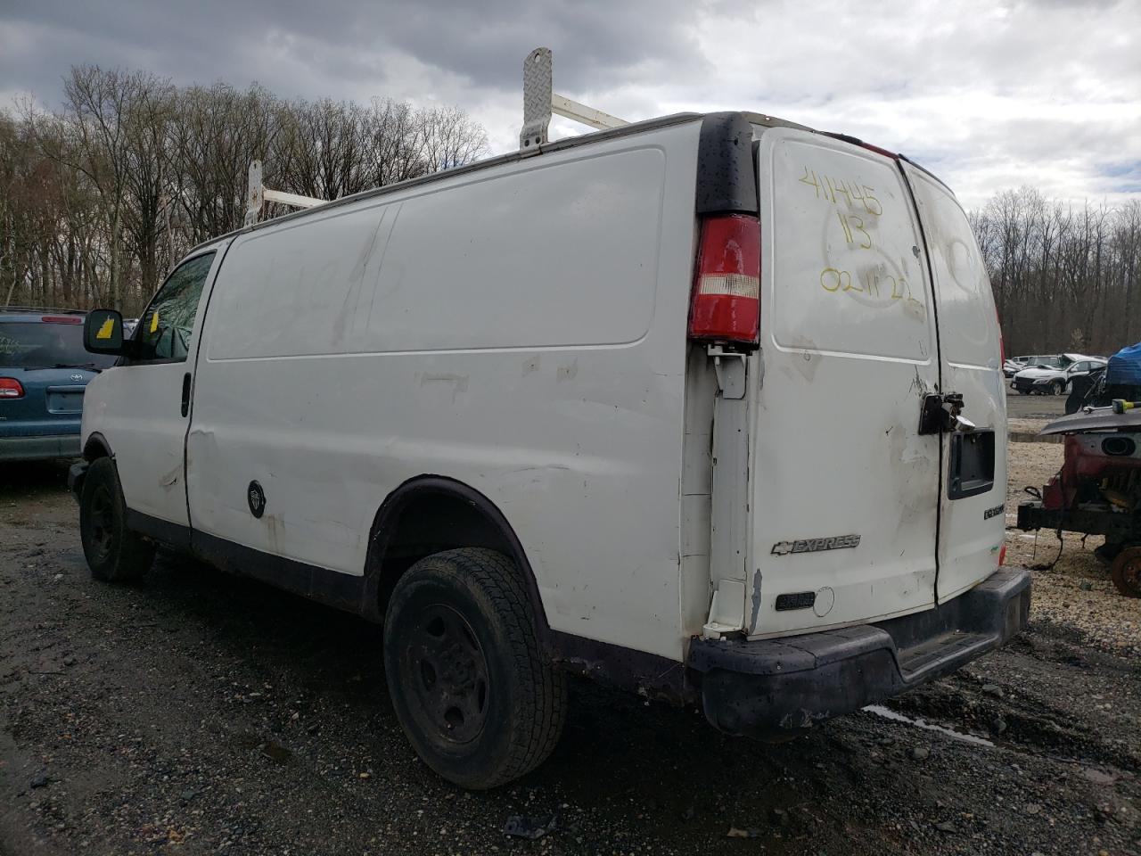 Photo 3 from auction – 2003 CHEVROLET EXPRESS G2 with VIN 1GCFG25T231194680