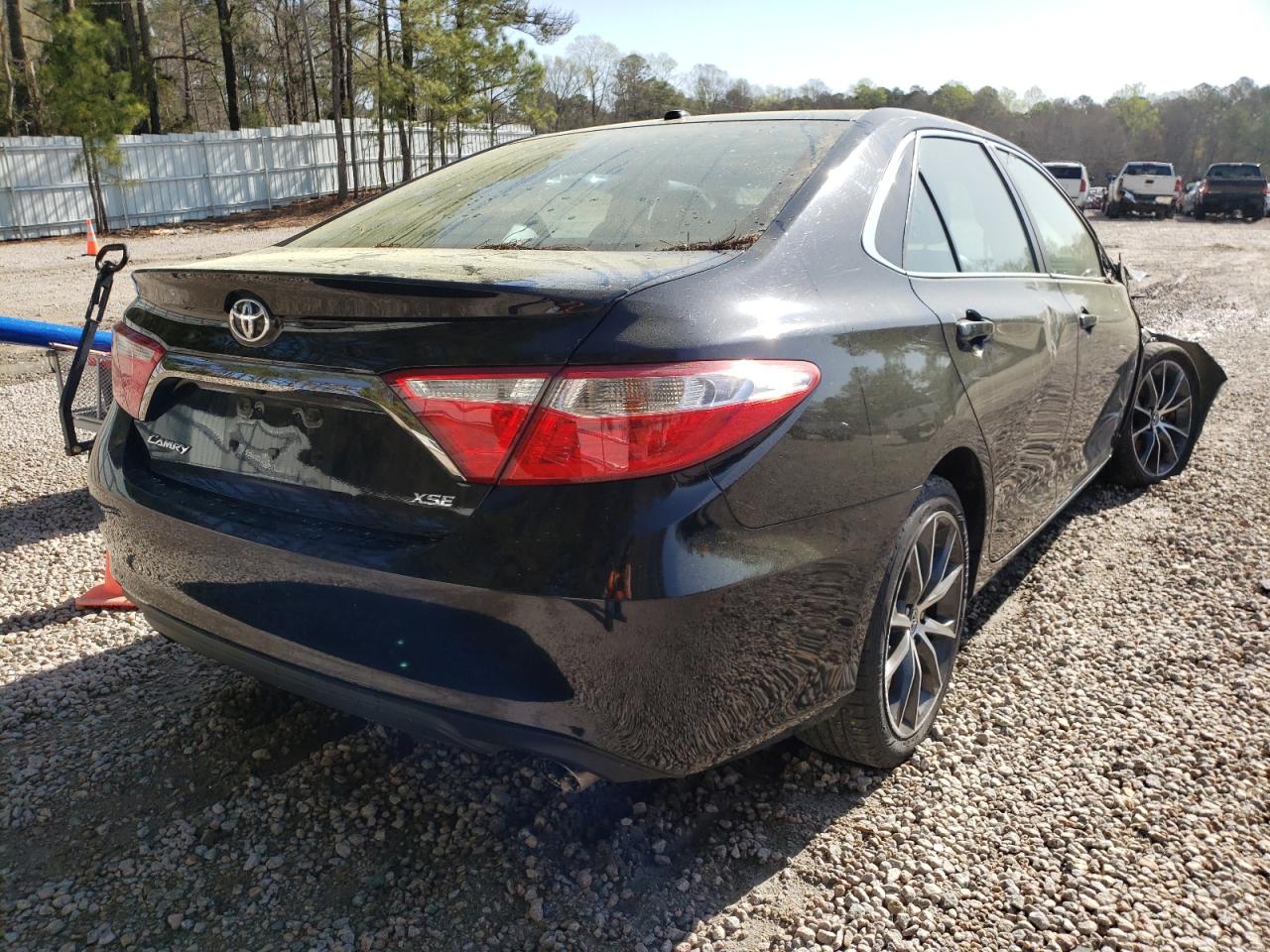 Photo 4 from auction – 2015 TOYOTA CAMRY LE with VIN 4T1BF1FK2FU907187