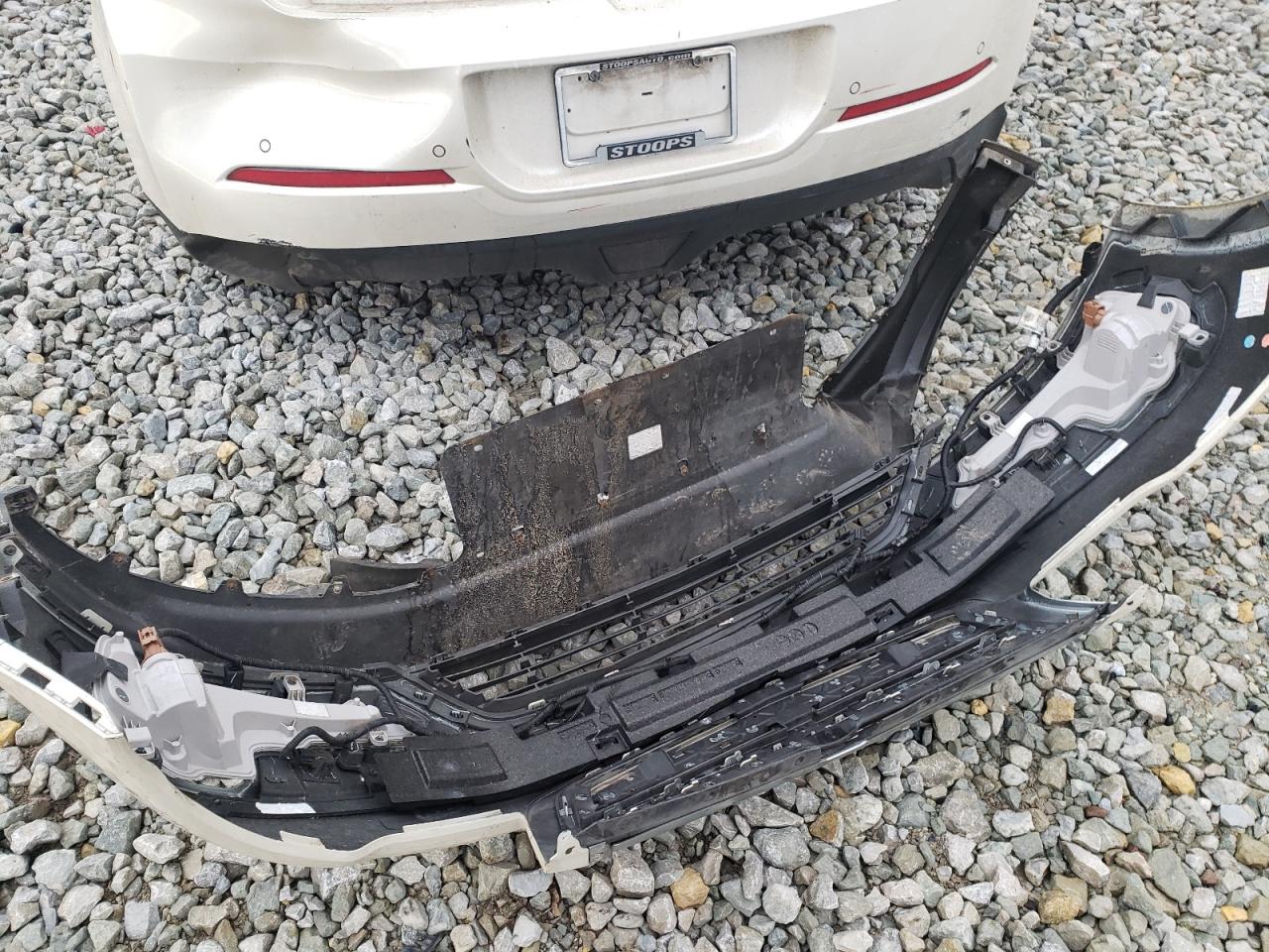 Photo 9 from auction – 2014 CHEVROLET VOLT with VIN 1G1RD6E44EU168730