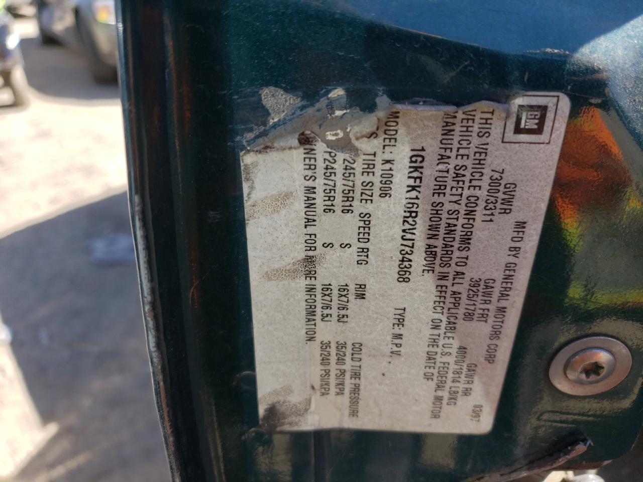 Photo 10 from auction – 1997 GMC SUBURBAN K with VIN 1GKFK16R2VJ734368