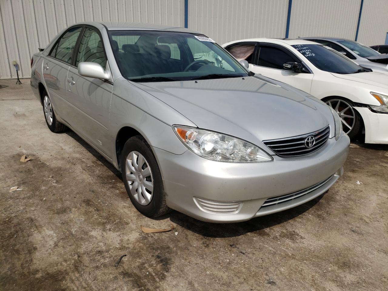 Photo 1 from auction – 2005 TOYOTA CAMRY LE with VIN 4T1BE32K25U974746