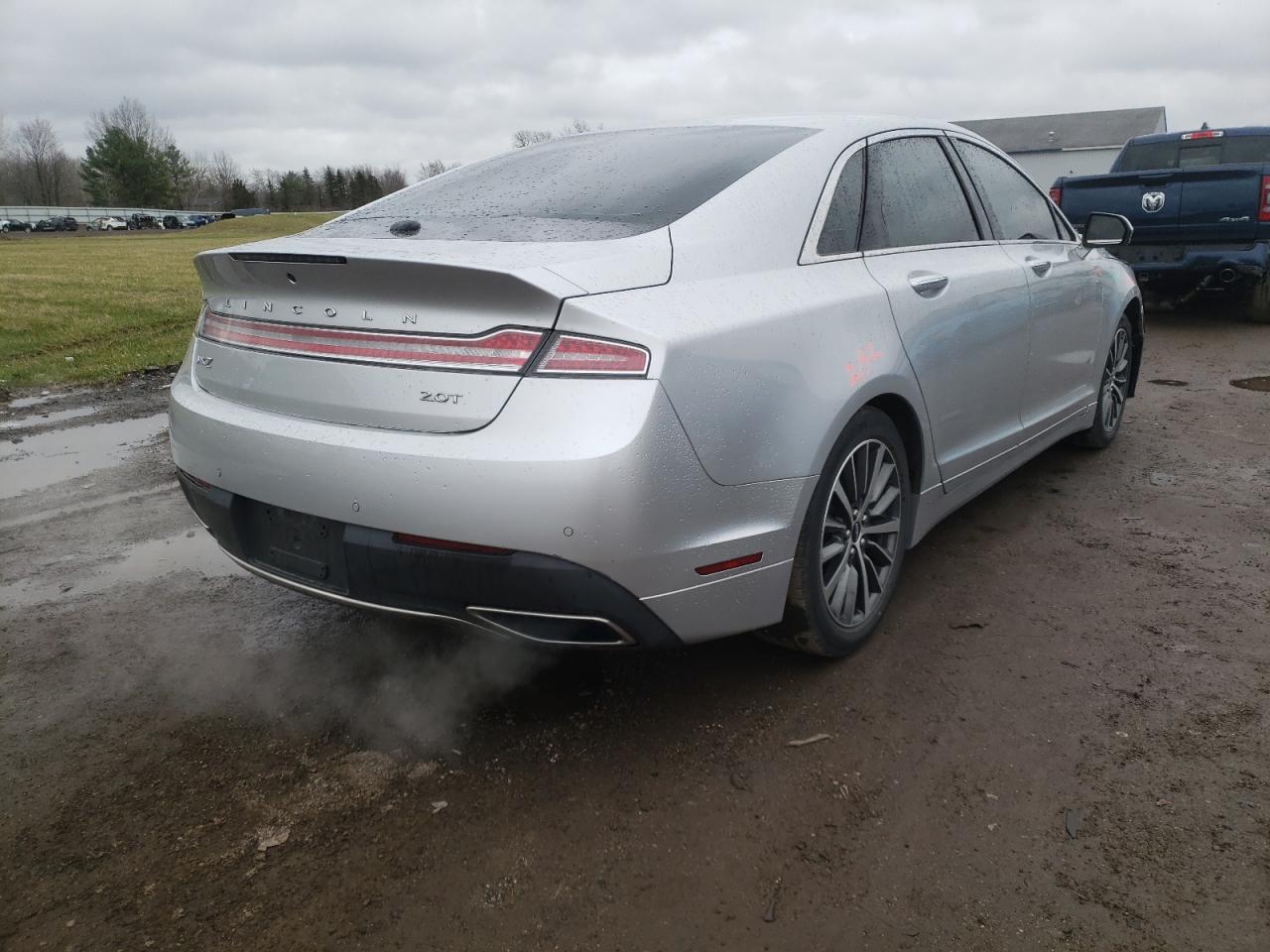 Photo 4 from auction – 2017 LINCOLN MKZ SELECT with VIN 3LN6L5C95HR646053