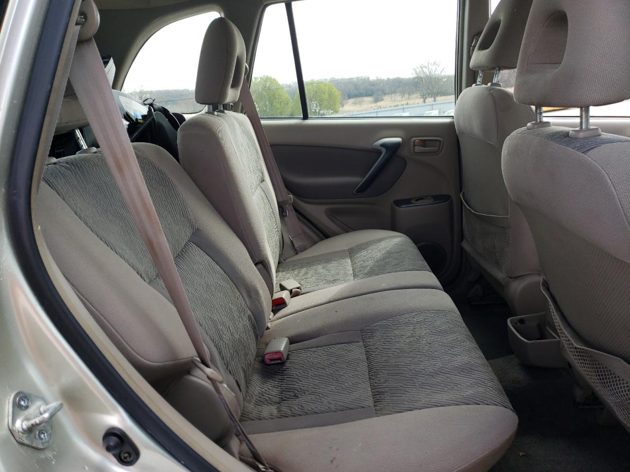Photo 6 from auction – 2002 TOYOTA RAV4 with VIN JTEGH20V020049230