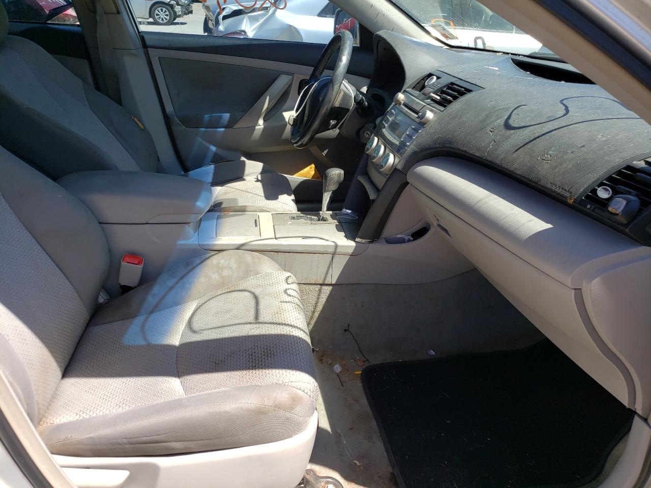 Photo 5 from auction – 2007 TOYOTA CAMRY CE with VIN 4T1BE46K17U705415