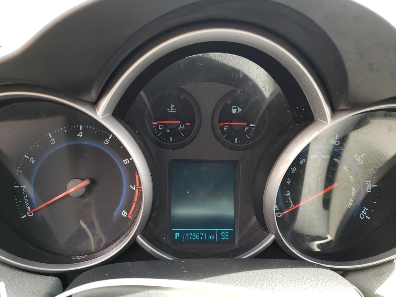 Photo 8 from auction – 2012 CHEVROLET CRUZE LS with VIN 1G1PC5SH2C7320141