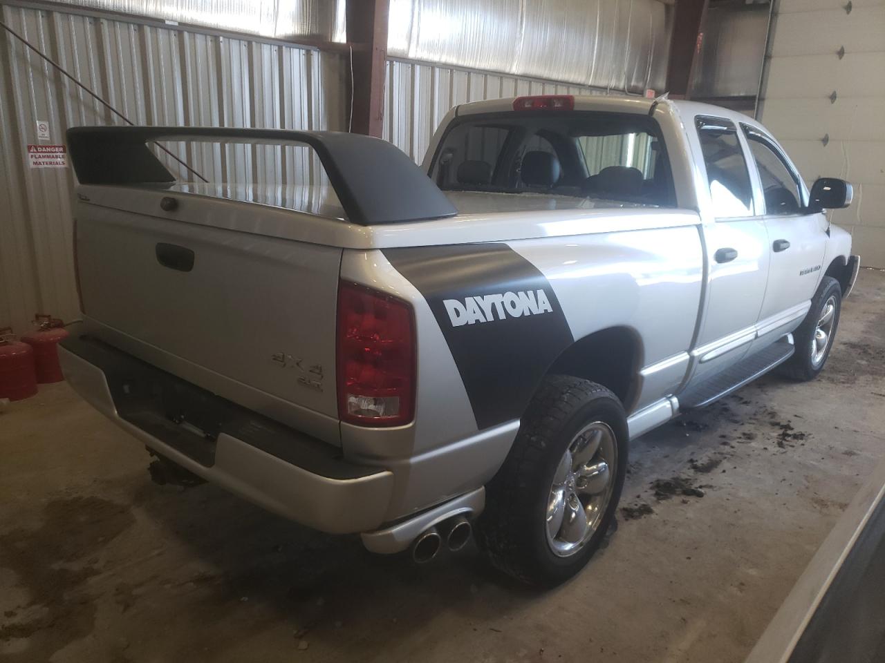 Photo 4 from auction – 2005 DODGE RAM 1500 S with VIN 1D7HU18D75J636720