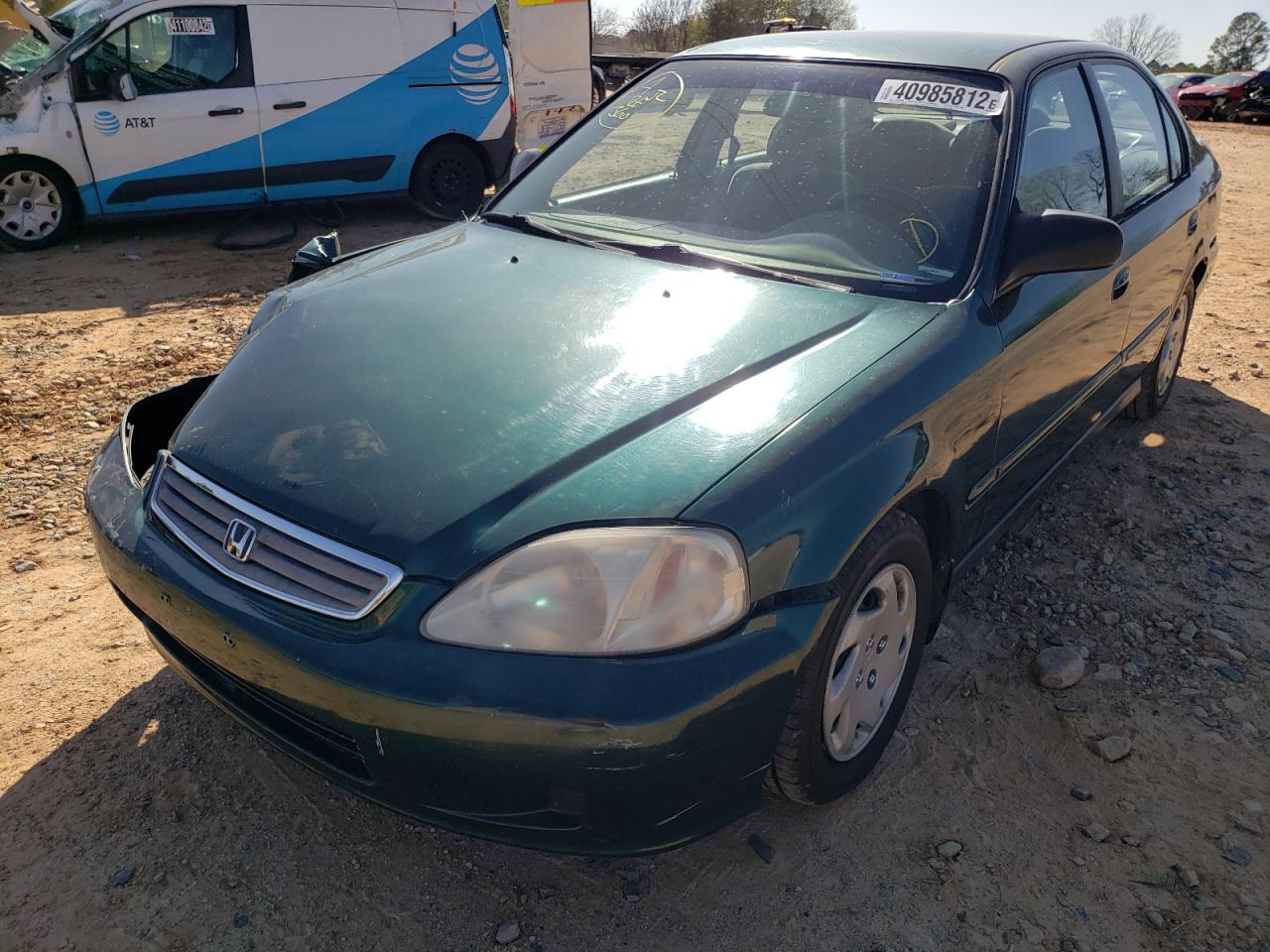 Photo 2 from auction – 2000 HONDA CIVIC BASE with VIN 2HGEJ6617YH527032