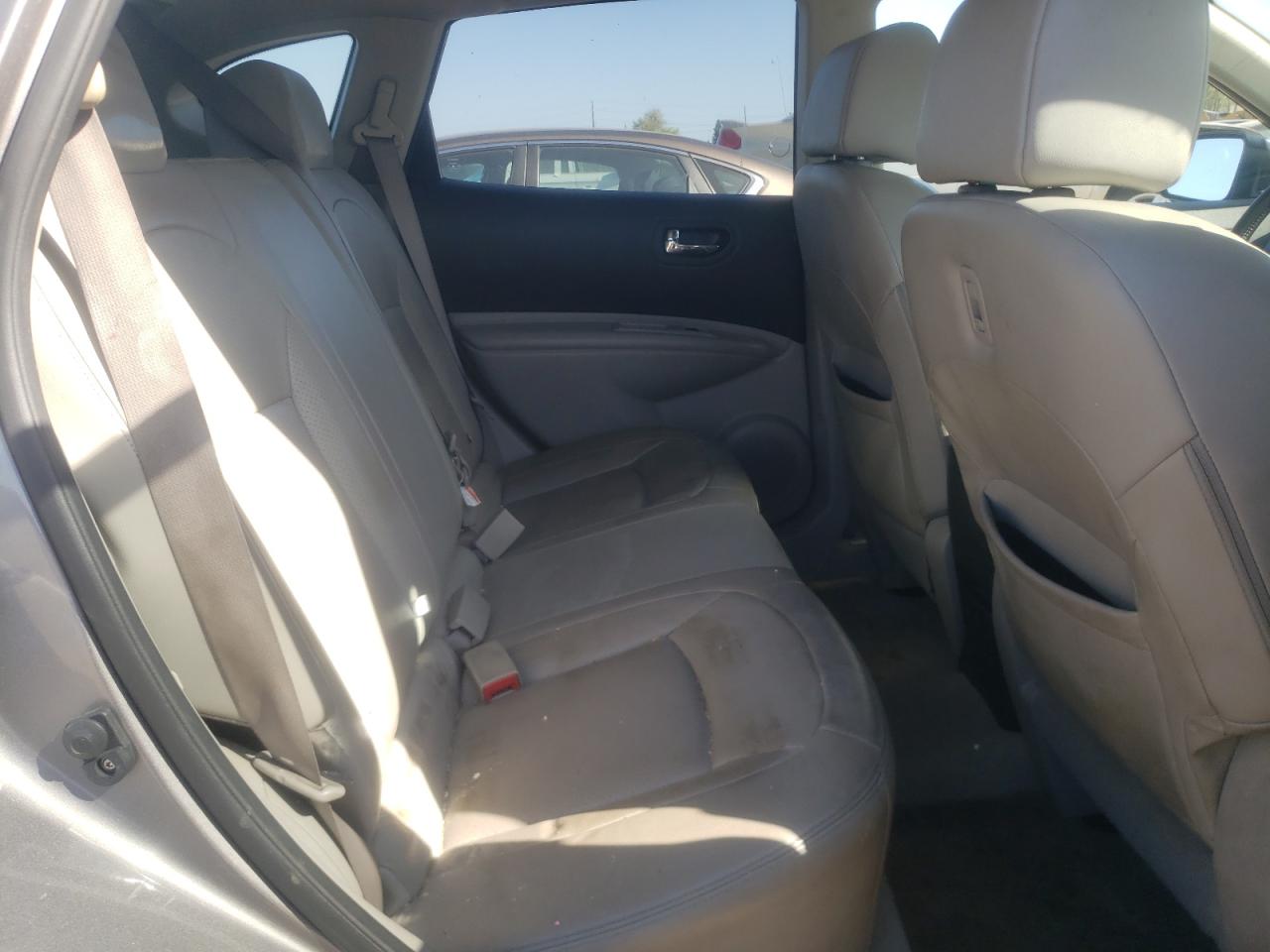 Photo 6 from auction – 2012 NISSAN ROGUE S with VIN JN8AS5MV4CW405043