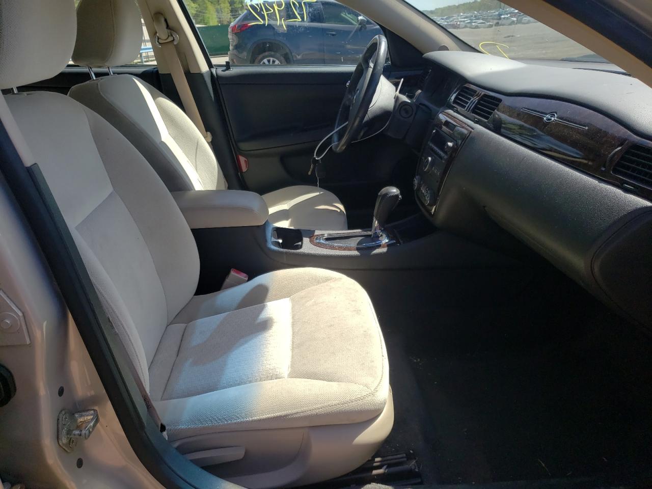 Photo 5 from auction – 2012 CHEVROLET IMPALA LT with VIN 2G1WB5E35C1233958
