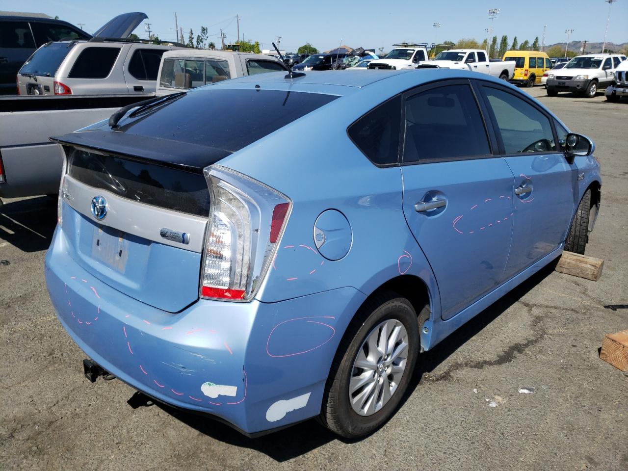 Photo 4 from auction – 2014 TOYOTA PRIUS PLUG with VIN JTDKN3DP2E3055462