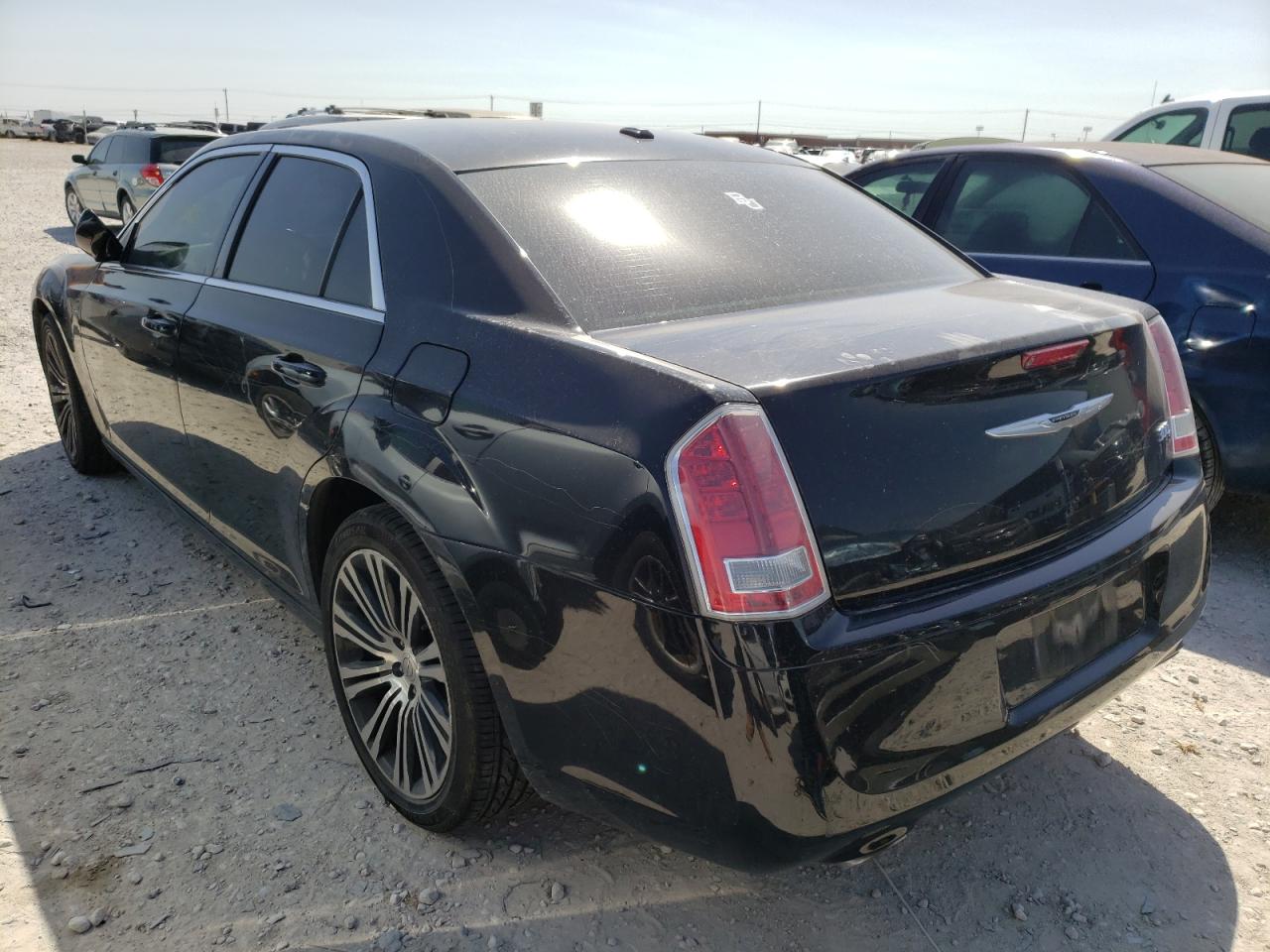 Photo 3 from auction – 2014 CHRYSLER 300 S with VIN 2C3CCABG3EH136232