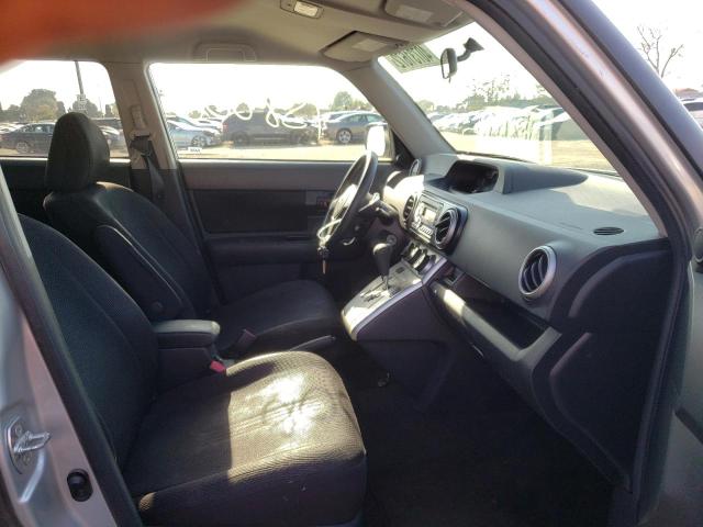 Photo 5 from auction – 2010 TOYOTA SCION XB with VIN JTLZE4FE1A1104063