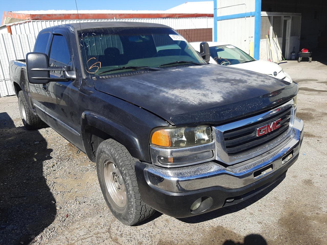 GMC NEW SIERRA 2003 with VIN 1GTEK19T43E266440 - Photo from auction