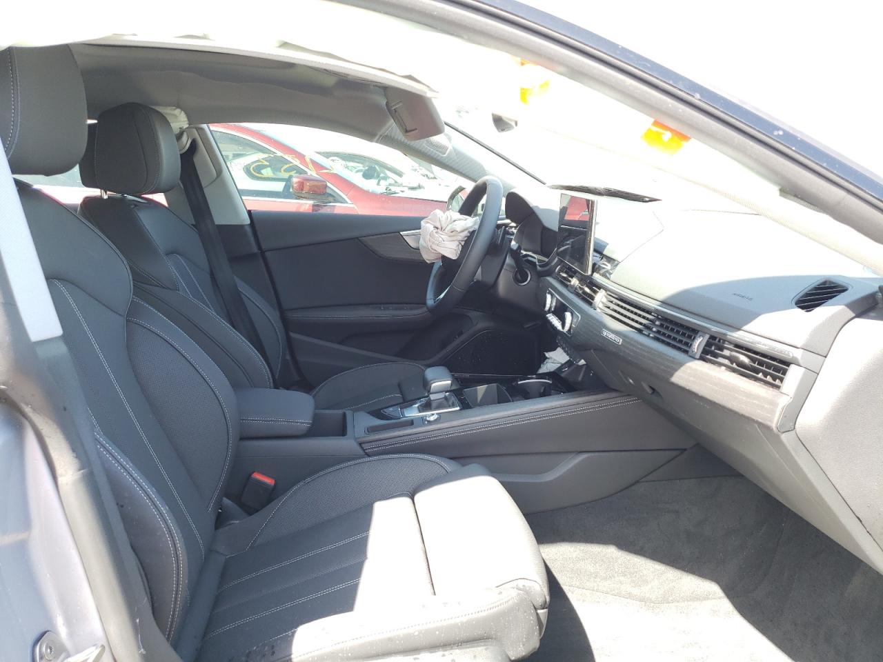 Photo 5 from auction – 2022 AUDI A6 with VIN WAUBBCF5XNA010590