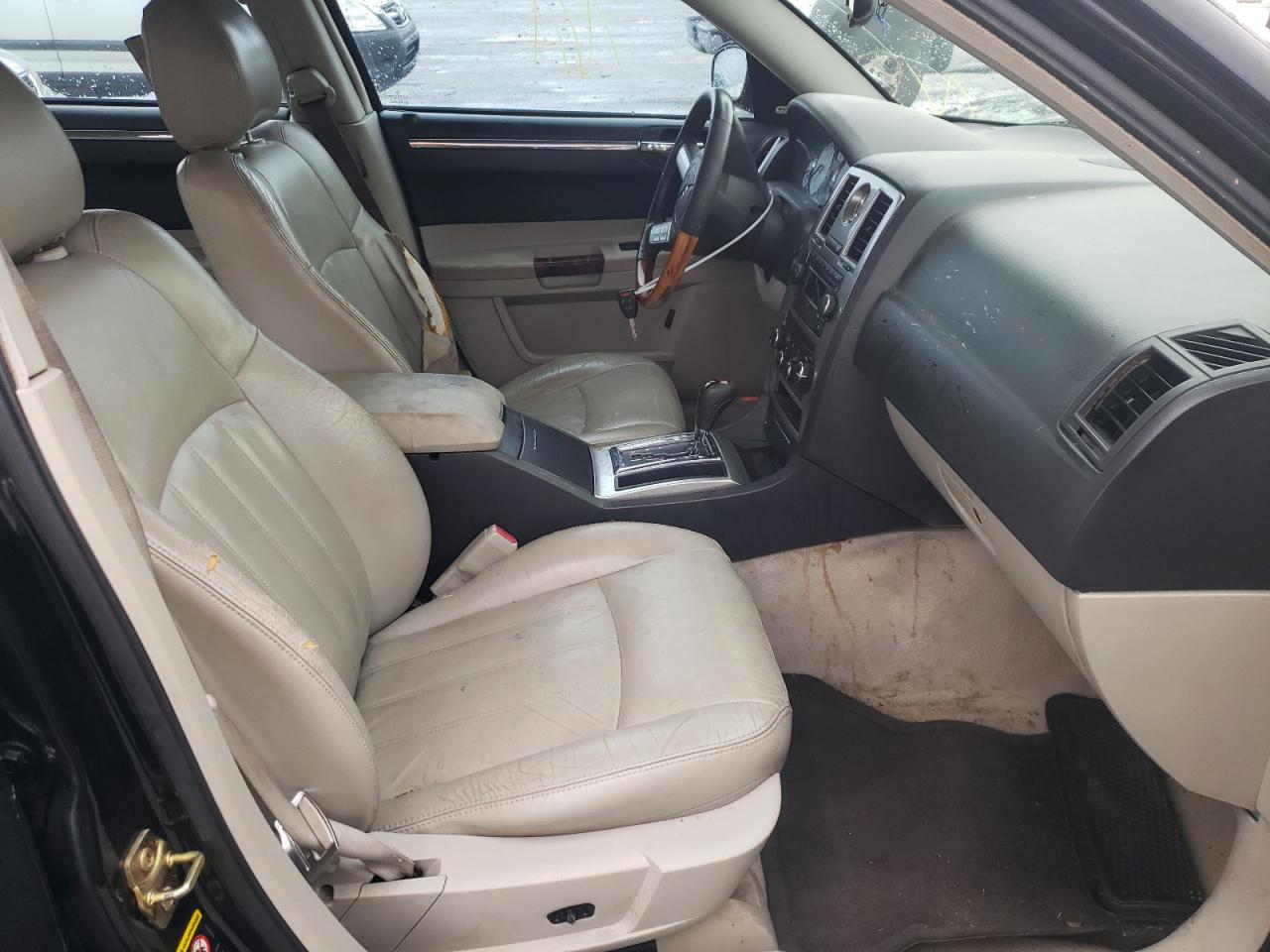Photo 5 from auction – 2005 CHRYSLER 300C with VIN 2C3AA63H05H674629