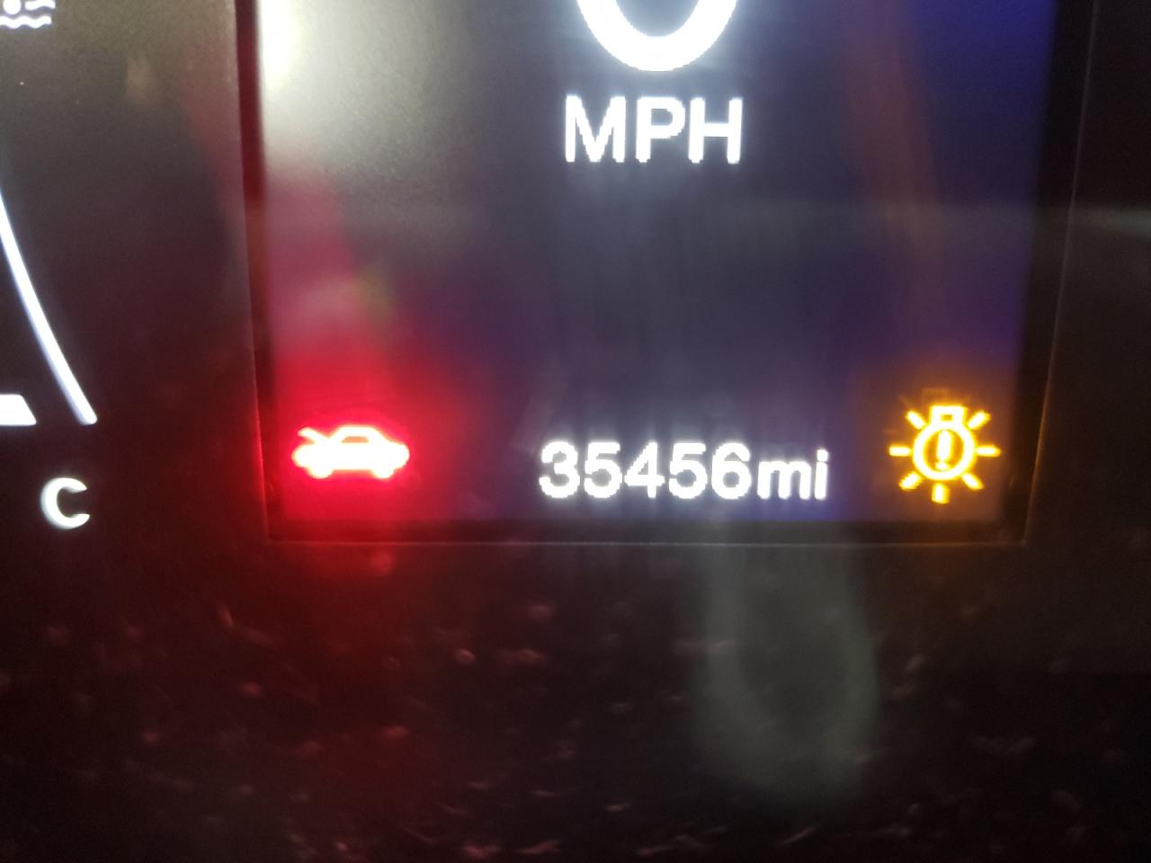 Photo 8 from auction – 2018 JEEP RENEGADE S with VIN ZACCJBAB1JPH51819