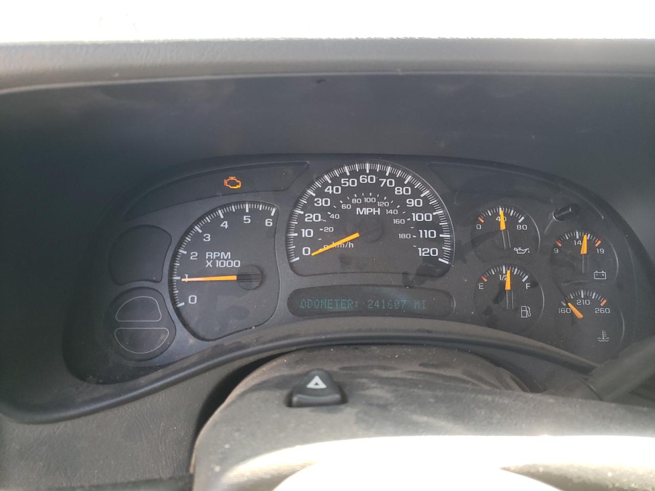 Photo 8 from auction – 2005 CHEVROLET SILVERADO with VIN 2GCEC19V651345921