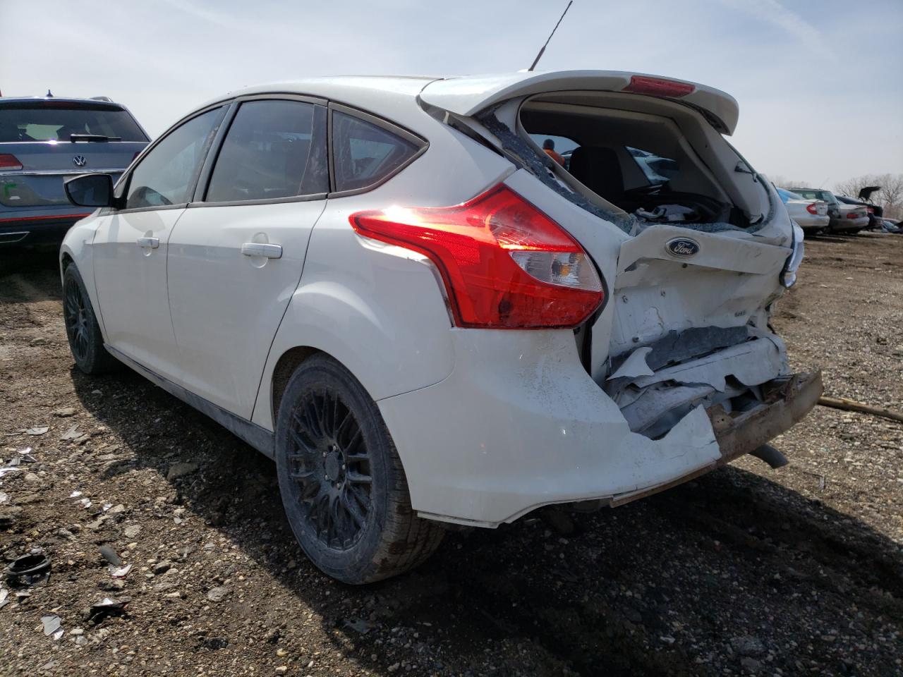 Photo 3 from auction – 2012 FORD FOCUS SE with VIN 1FAHP3K21CL333900