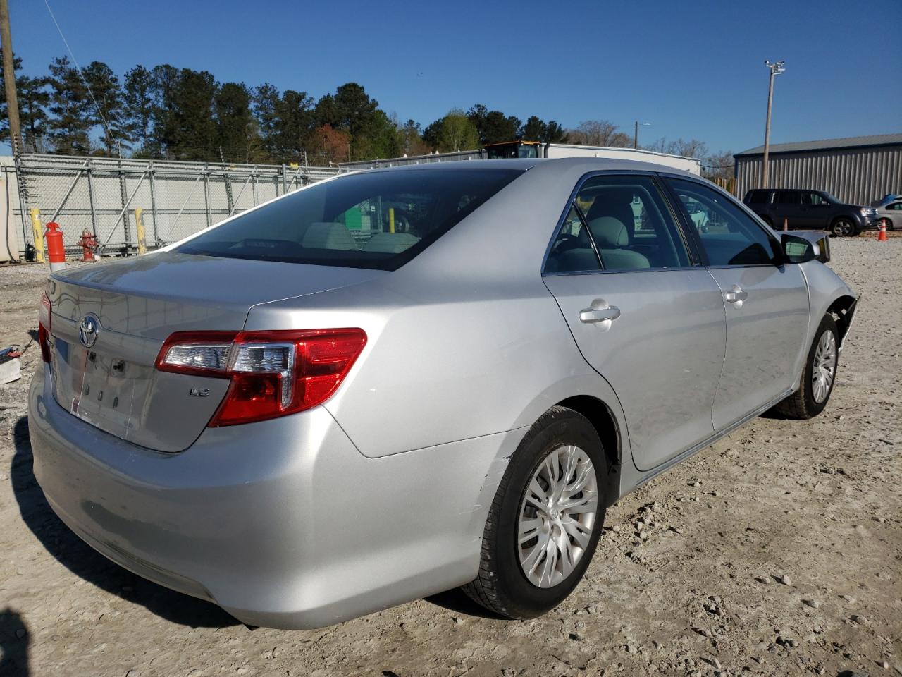 Zdjęcie 4 z aukcji – 2012 TOYOTA CAMRY BASE z VIN 4T1BF1FK6CU023202