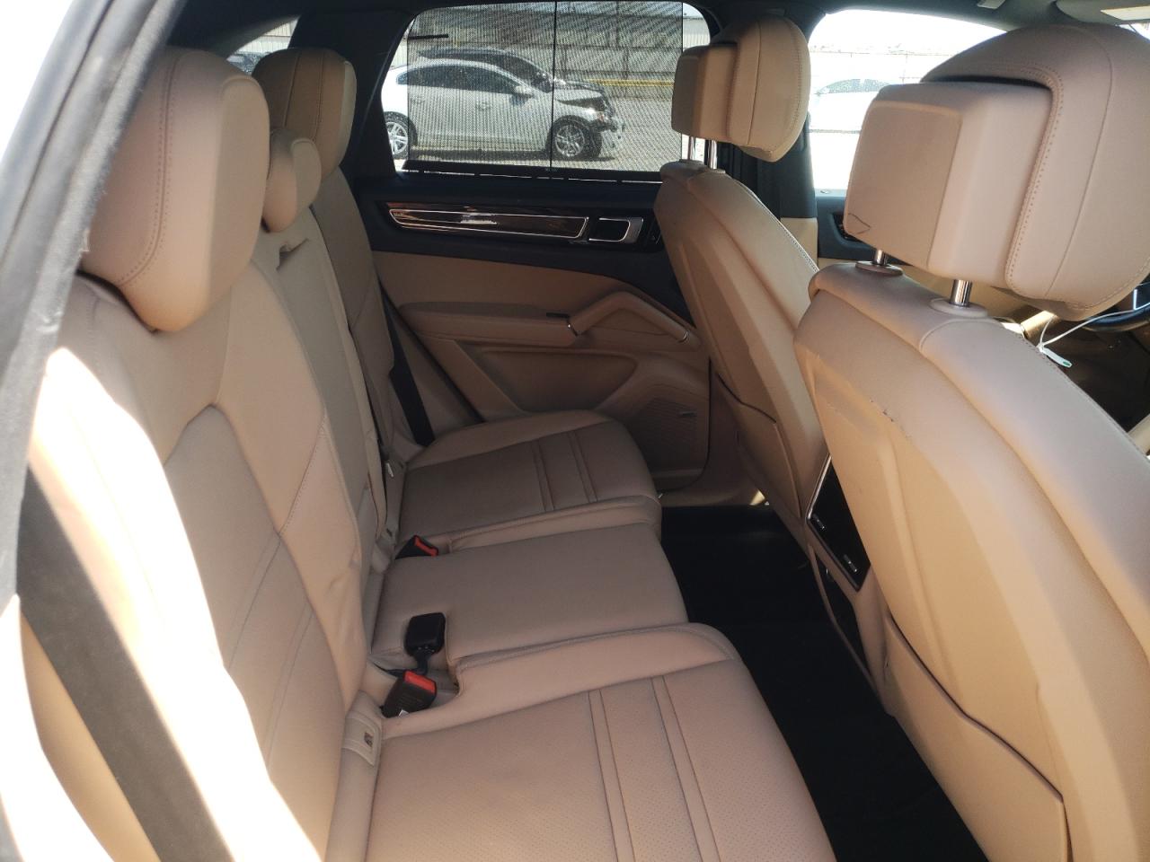 Photo 6 from auction – 2019 PORSCHE CAYENNE with VIN WP1AA2AY9KDA15396