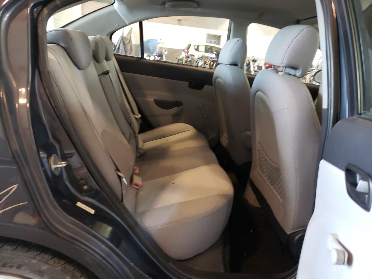Photo 6 from auction – 2009 HYUNDAI ACCENT GLS with VIN KMHCN46C09U369997
