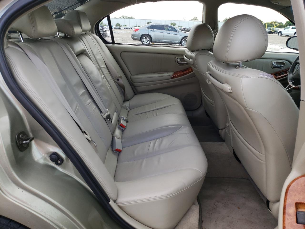 Photo 6 from auction – 2002 INFINITI I35 with VIN JNKDA31A52T029923