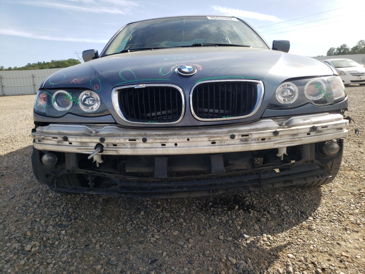 Photo 9 from auction – 2003 BMW 325 I with VIN WBAEV33473KL60833