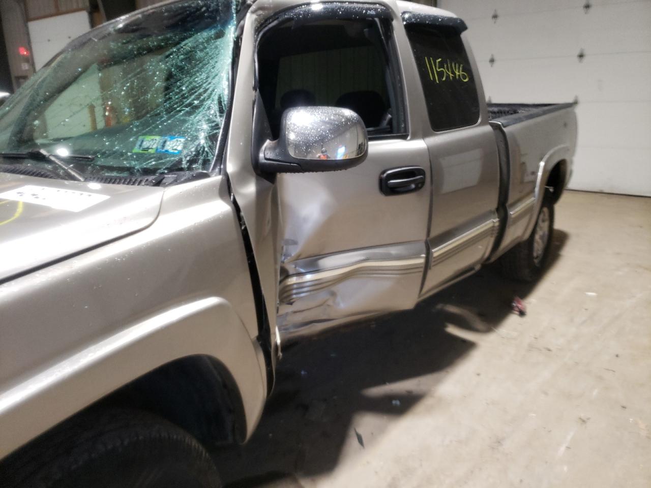 Photo 9 from auction – 2000 CHEVROLET SILVERADO with VIN 2GCEK19V3Y1373747