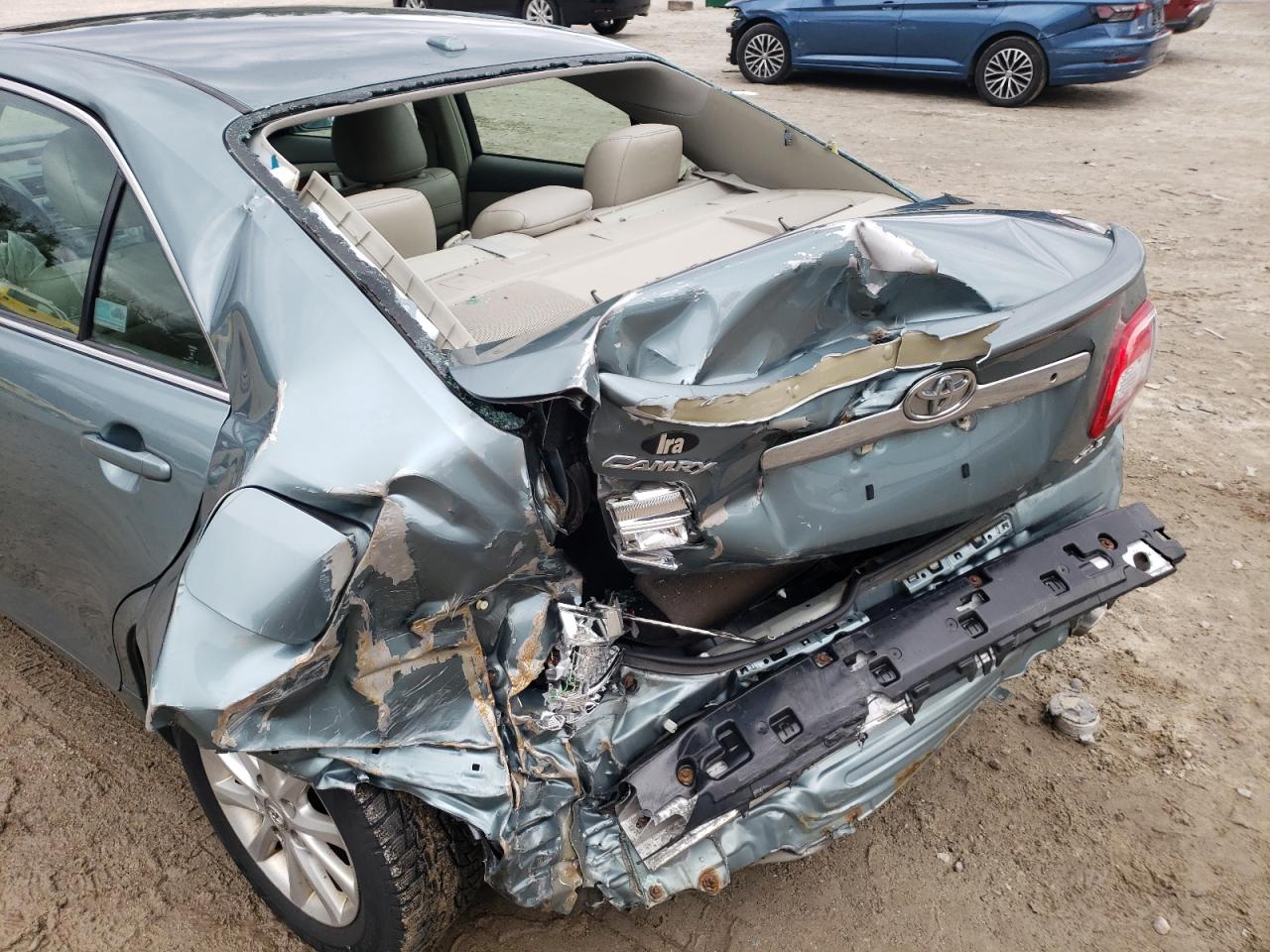Photo 9 from auction – 2011 TOYOTA CAMRY BASE with VIN 4T1BF3EK0BU727150