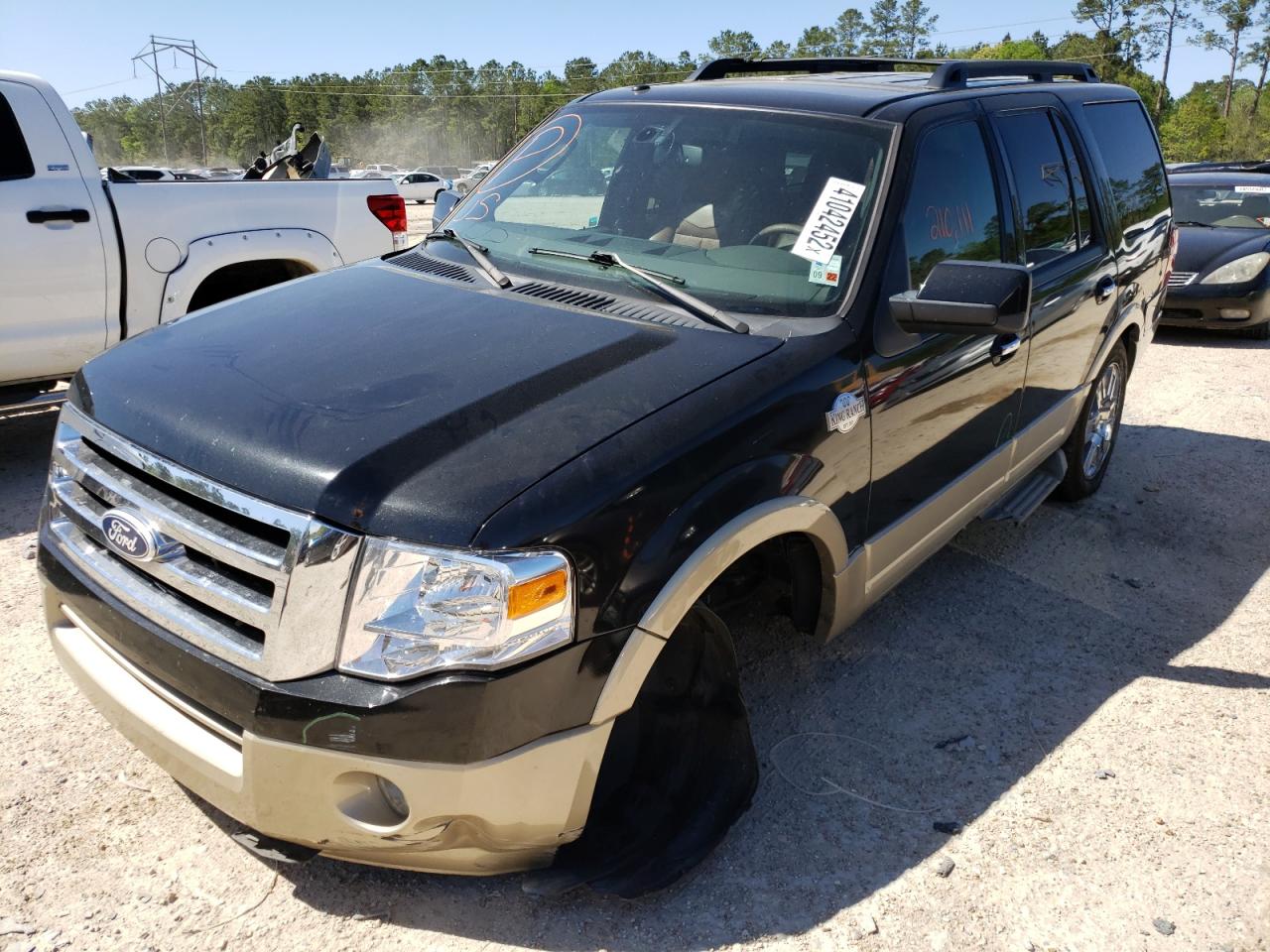 Photo 2 from auction – 2010 FORD EXPEDITION with VIN 1FMJU1H57AEA29543