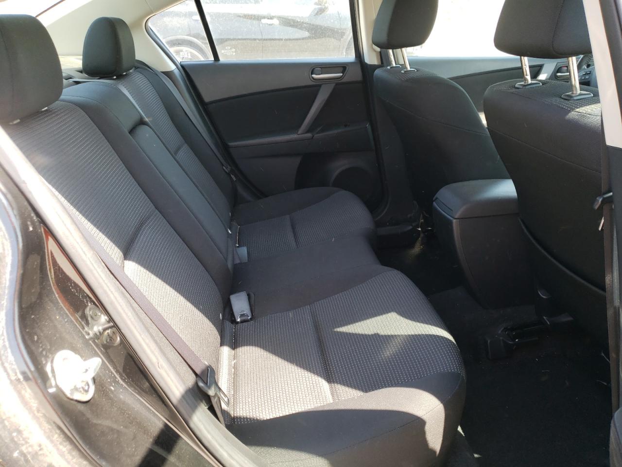 Foto 6 de la subasta – 2012 MAZDA 3 I con VIN JM1BL1V70C1553659