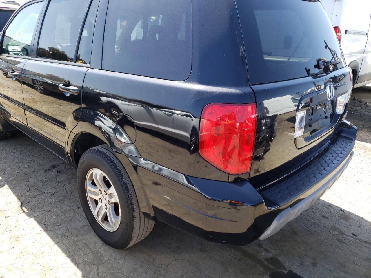 Photo 9 from auction – 2004 HONDA PILOT EXL with VIN 2HKYF18764H605075