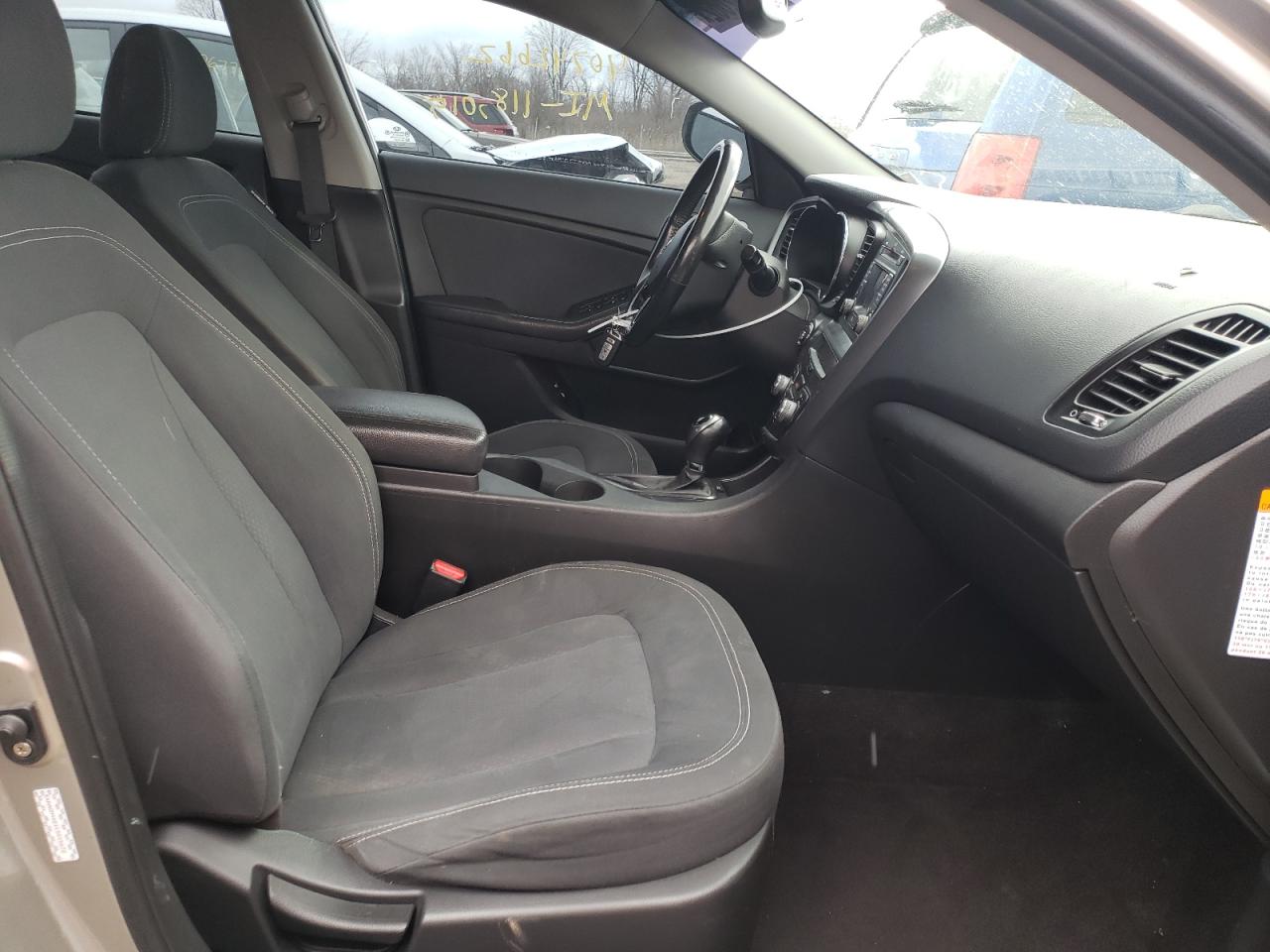 Photo 5 from auction – 2012 KIA OPTIMA HYB with VIN KNAGM4AD1C5015672