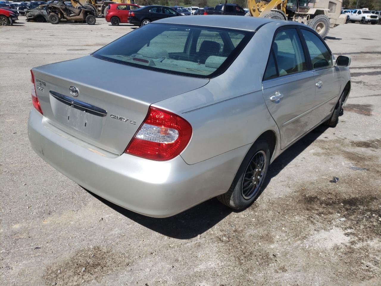 Photo 4 from auction – 2004 TOYOTA CAMRY LE with VIN 4T1BE32K54U838416