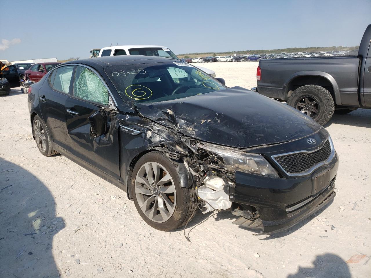 KIA OPTIMA SX 2015 with VIN 5XXGR4A61FG440573 - Photo from auction
